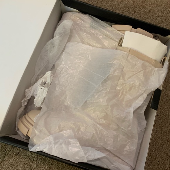 NWT Missguided pull on boots cream size 9 - Picture 6 of 9